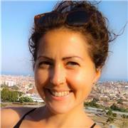 Insegnante di italiano L2 con certificazione Ditals ed esperienza di insegnamento a immigrati e residenti stranieri.
Sono disponibile per lezioni private o di gruppo